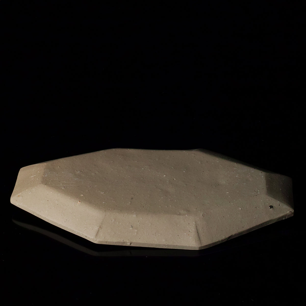 Bizen Shirahana tallerken (medium)
